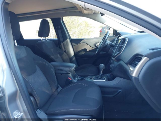 2016 JEEP CHEROKEE 1C4PJMCS5GW134560 Photo 4