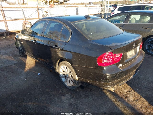 43800475 :رقم المزاد ، WBAPK5G57BNN31559 vin ، 2011 Bmw 328i Xdrive مزاد بيع