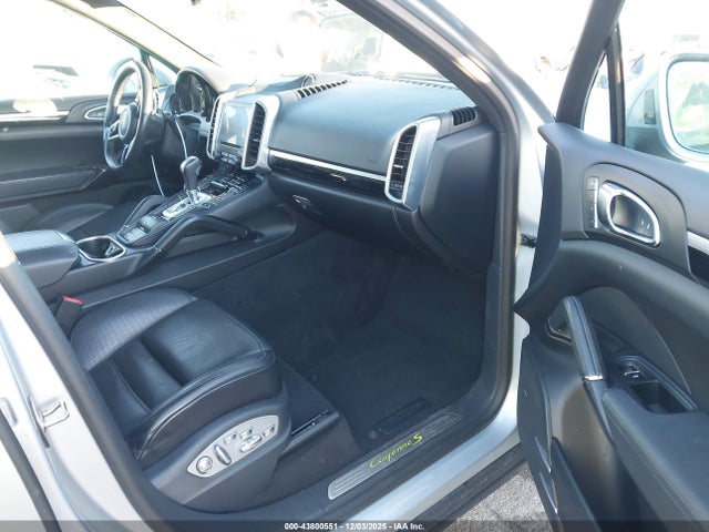 2017 PORSCHE CAYENNE E-HYBRID WP1AE2A2XHLA71328 Photo 4