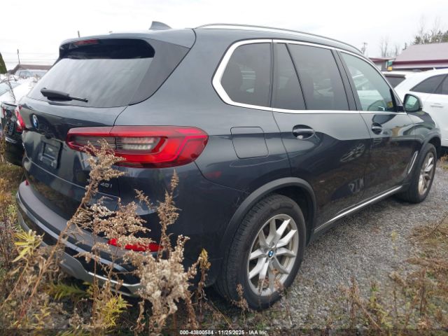 2020 BMW X5 5UXCR6C07L9B68401 Photo 3