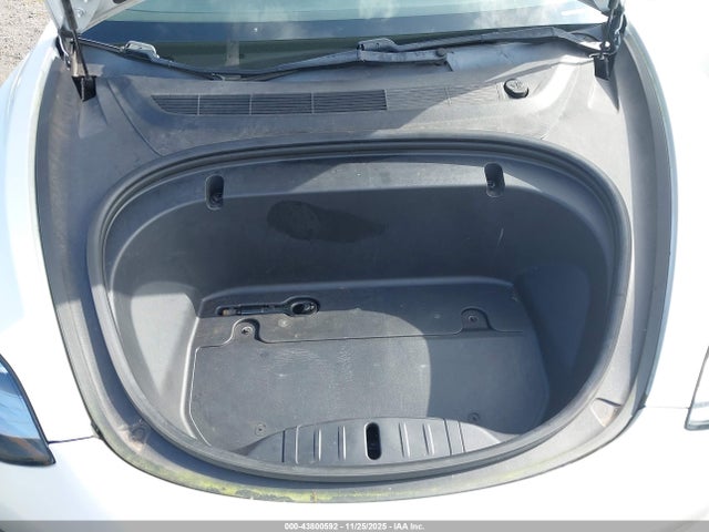 Продаж на аукціоні авто 2020 Tesla Model 3 Standard Range Plus Rear-wheel Drive/standard Range Rear-wheel Drive, vin: 5YJ3E1EA6LF661687, номер лоту: 43800592