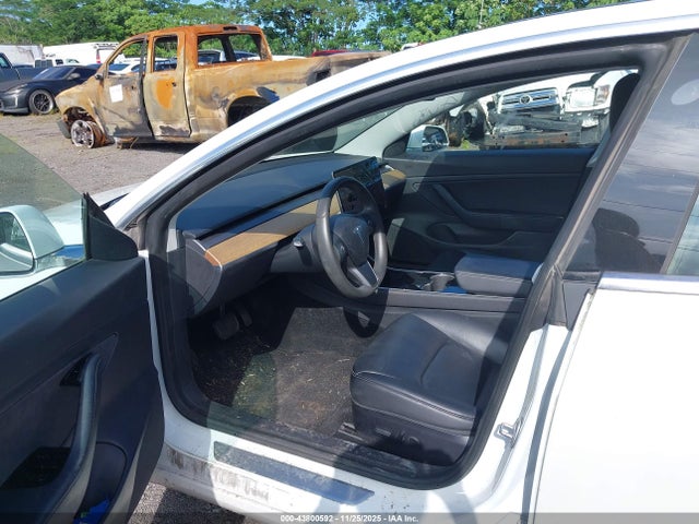 Продаж на аукціоні авто 2020 Tesla Model 3 Standard Range Plus Rear-wheel Drive/standard Range Rear-wheel Drive, vin: 5YJ3E1EA6LF661687, номер лоту: 43800592