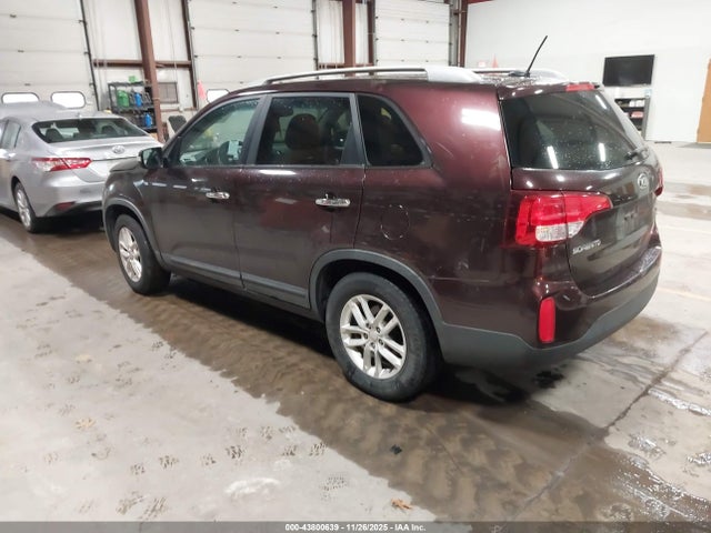 2015 KIA SORENTO 5XYKT4A70FG597348 Photo 2