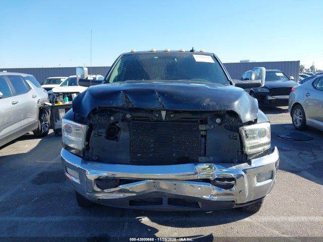 3C63RRJLXJG132378 RAM 3500 Laramie 4x4 8&#039; Box