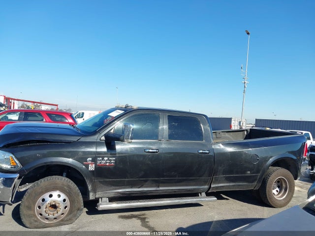 3C63RRJLXJG132378 RAM 3500 Laramie 4x4 8&#039; Box