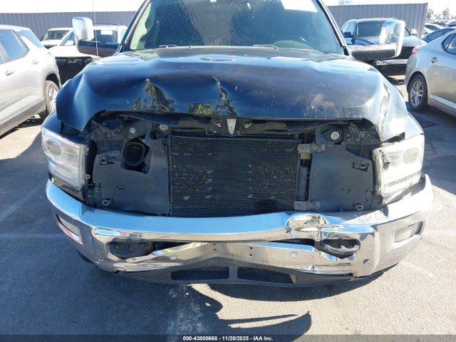 3C63RRJLXJG132378 RAM 3500 Laramie 4x4 8&#039; Box