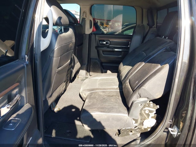 3C63RRJLXJG132378 RAM 3500 Laramie 4x4 8&#039; Box