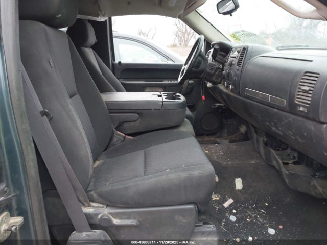 2011 CHEVROLET SILVERADO 1500 1GCRKSE34BZ196166 Photo 4