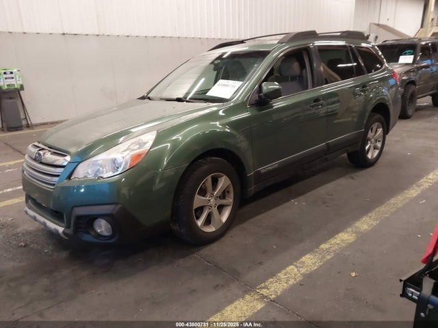 Subaru Outback 2.5i Limited 2014 4S4BRBLCXE3312893 Image 2