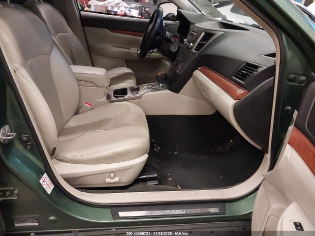 Subaru Outback 2.5i Limited 2014 4S4BRBLCXE3312893 Image 5