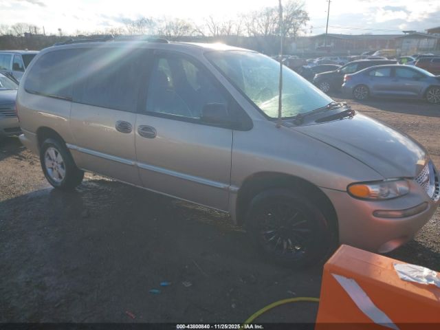 2000 CHRYSLER TOWN & COUNTRY 1C4GP44G4YB706395
