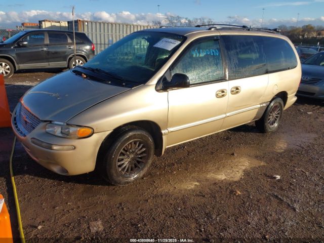 2000 CHRYSLER TOWN & COUNTRY 1C4GP44G4YB706395 Photo 1