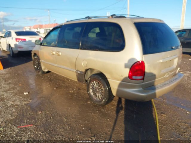 2000 CHRYSLER TOWN & COUNTRY 1C4GP44G4YB706395 Photo 2