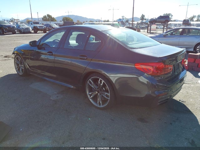 2020 BMW M550I WBAJS7C00LBN96638 Photo 2