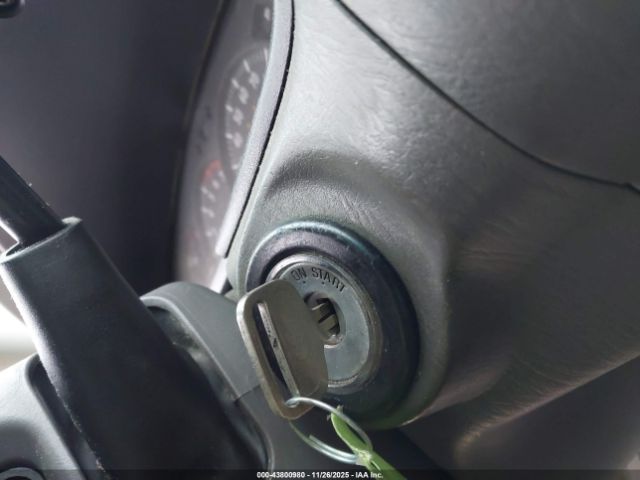 2003 TOYOTA TUNDRA 5TBBT44133S352879 Photo 10