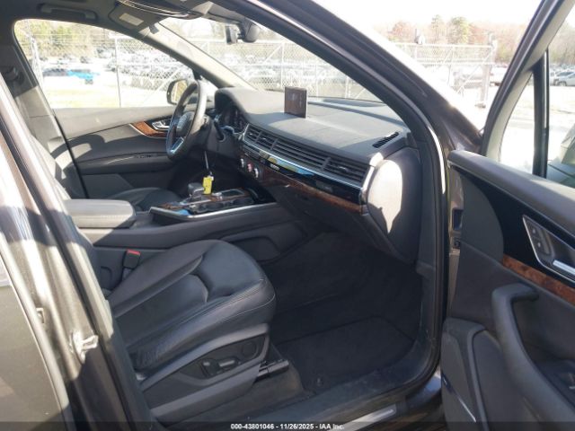 2018 AUDI Q7 WA1LAAF75JD033987 Photo 4