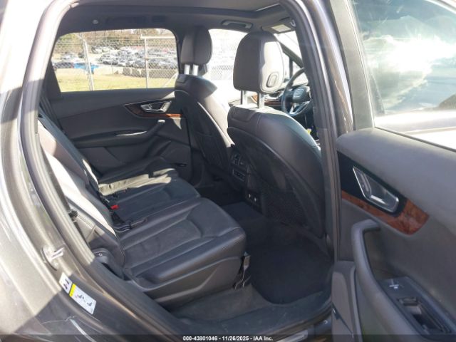 2018 AUDI Q7 WA1LAAF75JD033987 Photo 7