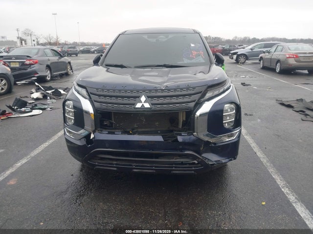 Продаж на аукціоні авто 2023 Mitsubishi Outlander, vin: JA4J3UA8XPZ010977, номер лоту: 43801098