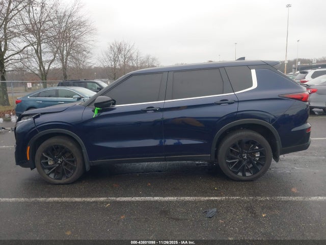 Продаж на аукціоні авто 2023 Mitsubishi Outlander, vin: JA4J3UA8XPZ010977, номер лоту: 43801098
