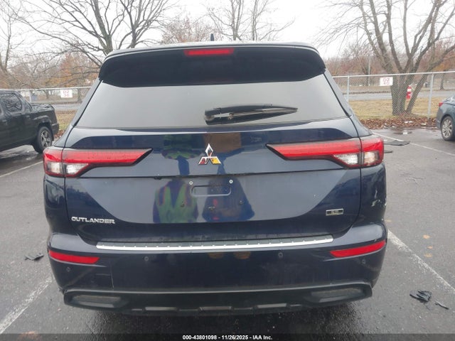 Продаж на аукціоні авто 2023 Mitsubishi Outlander, vin: JA4J3UA8XPZ010977, номер лоту: 43801098