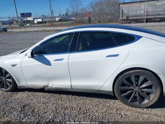 Продажа на аукционе авто 2013 Tesla Model S Performance, vin: 5YJSA1DP0DFP05519, номер лота: 43801099