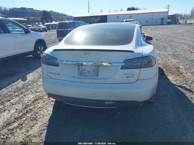 Продажа на аукционе авто 2013 Tesla Model S Performance, vin: 5YJSA1DP0DFP05519, номер лота: 43801099