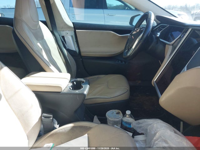 2013 TESLA MODEL S 5YJSA1DP0DFP05519 Photo 4