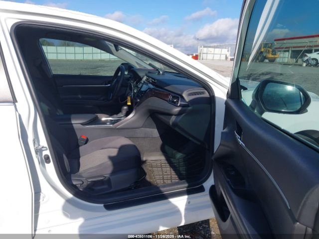 2020 TOYOTA CAMRY 4T1C11AK6LU361094 Photo 4