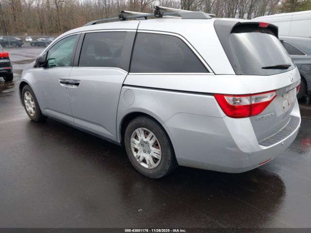 2011 HONDA ODYSSEY 5FNRL5H2XBB036722 Photo 2