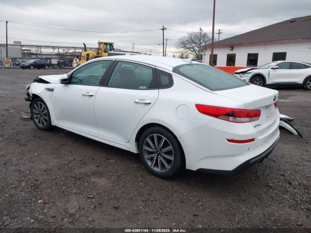 2019 KIA OPTIMA 5XXGT4L32KG360715 Photo 2