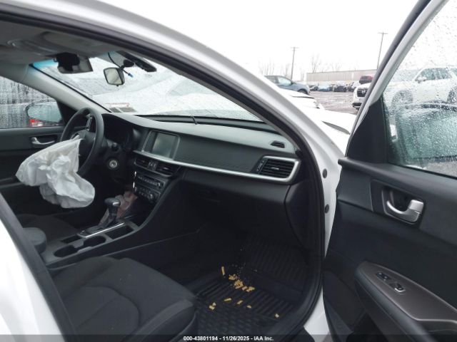 2019 KIA OPTIMA 5XXGT4L32KG360715 Photo 4