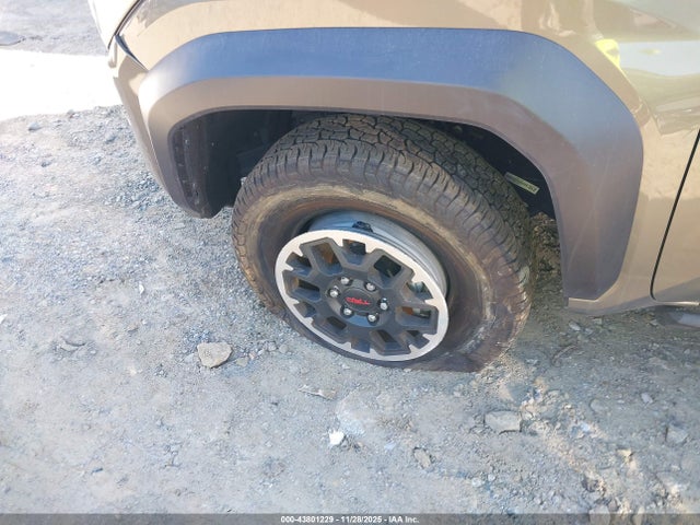 43801229 :رقم المزاد ، 3TMLB5JN6SM110078 vin ، 2025 Toyota Tacoma Trd Off Road 4wd مزاد بيع