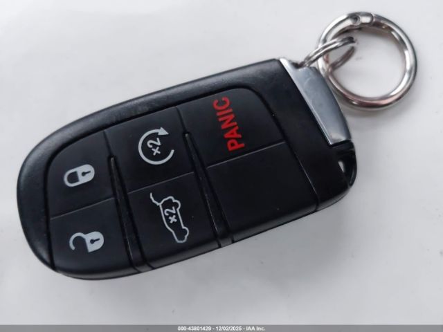 2019 JEEP GRAND CHEROKEE 1C4RJFCG6KC668032 Photo 10