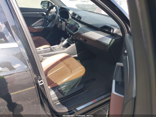 2020 AUDI Q3 WA1DECF39L1067338 Photo 4