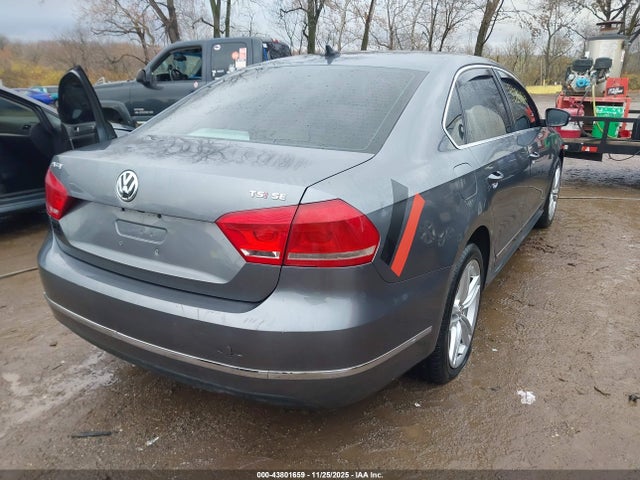 2015 Volkswagen Passat 1.8t Se მანქანა იყიდება აუქციონზე, vin: 1VWBS7A39FC030106, აუქციონის ნომერი: 43801659