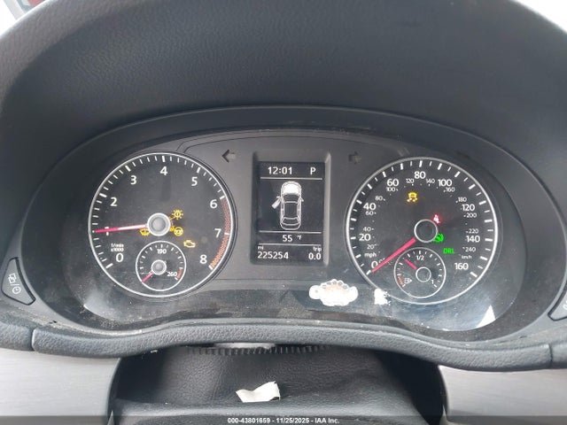 2015 Volkswagen Passat 1.8t Se მანქანა იყიდება აუქციონზე, vin: 1VWBS7A39FC030106, აუქციონის ნომერი: 43801659