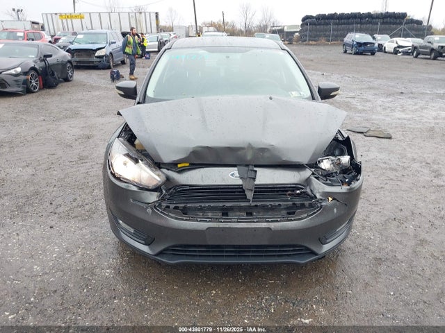 Ford FOCUS SE 2017 1FADP3FE2HL302648 Image 12