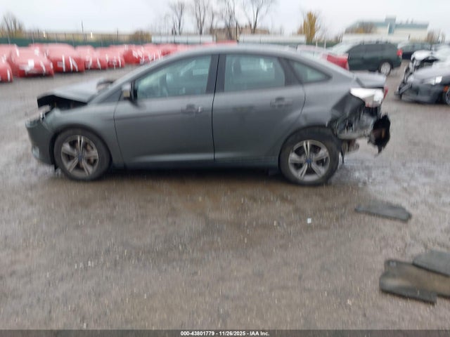 Ford FOCUS SE 2017 1FADP3FE2HL302648 Image 14