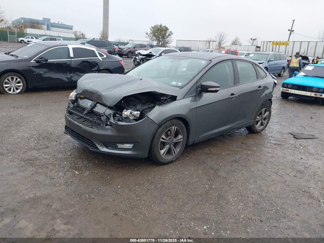 Ford FOCUS SE 2017 1FADP3FE2HL302648 Image 2