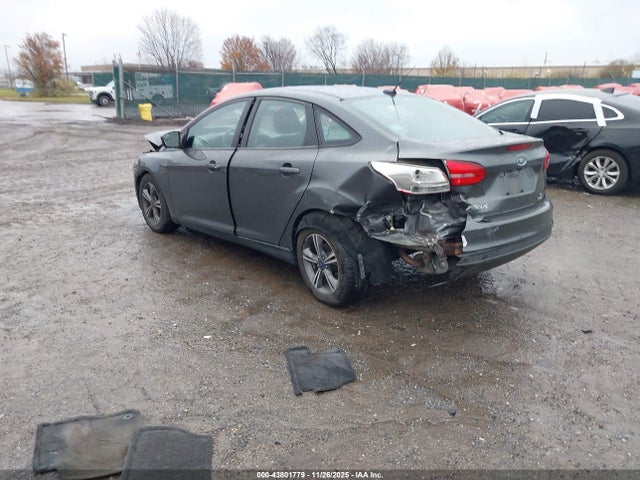 Ford FOCUS SE 2017 1FADP3FE2HL302648 Image 3