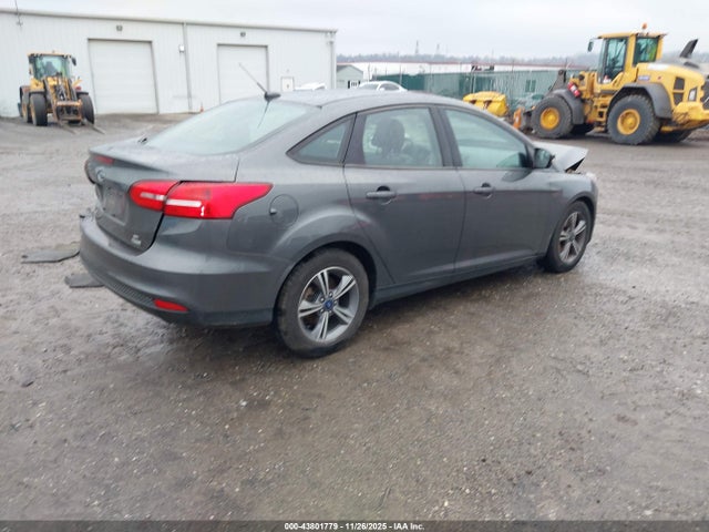 Ford FOCUS SE 2017 1FADP3FE2HL302648 Image 4