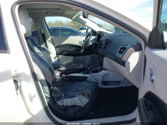 2018 JEEP COMPASS 3C4NJCBB4JT469227 Photo 4