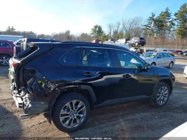Toyota Rav4 Xle Premium 2022 2T3A1RFV8NC323760 Image 13