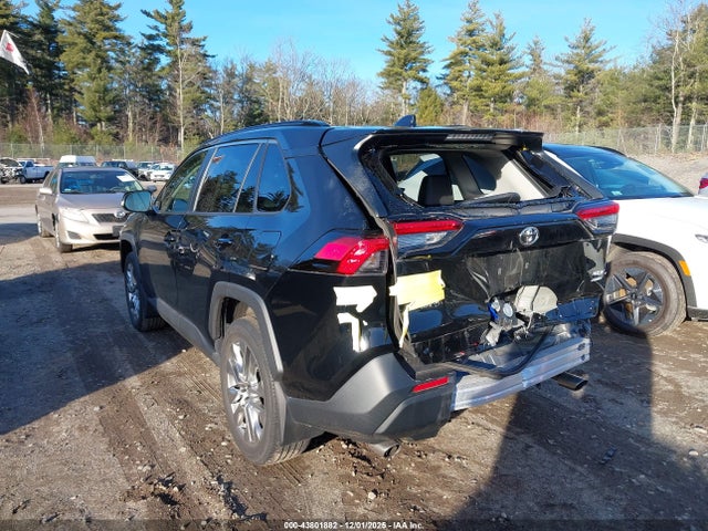 Toyota Rav4 Xle Premium 2022 2T3A1RFV8NC323760 Image 3