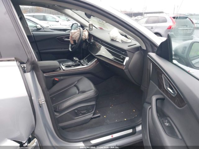 2019 AUDI Q8 WA1EVAF15KD037077 Photo 4