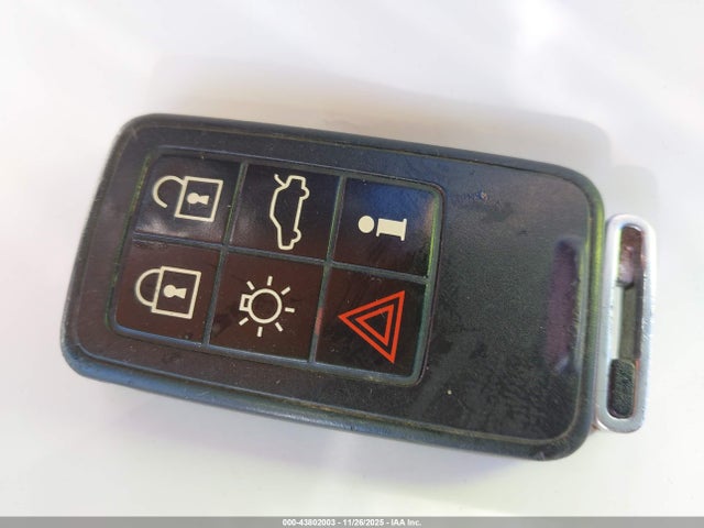 2011 VOLVO XC70 YV4952BLXB1102749 Photo 10