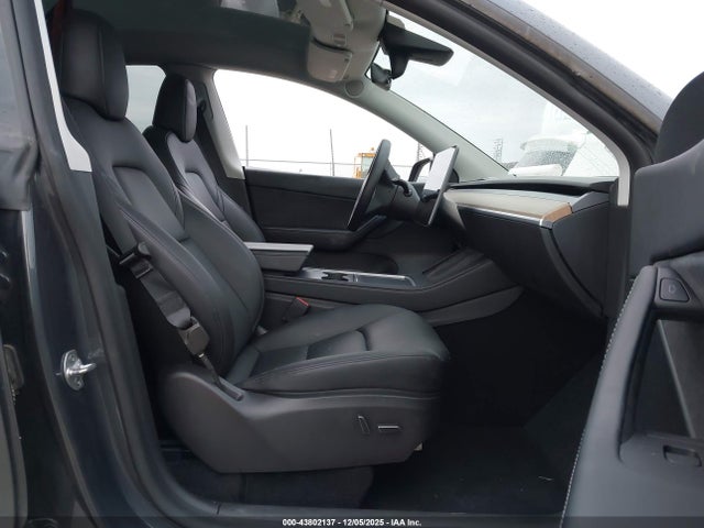 2022 TESLA MODEL Y 7SAYGDEEXNA004561 Photo 4