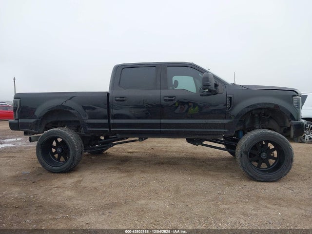 1FT7W2BT9JEC77962 Ford F-250 Platinum