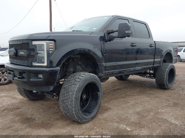 1FT7W2BT9JEC77962 Ford F-250 Platinum
