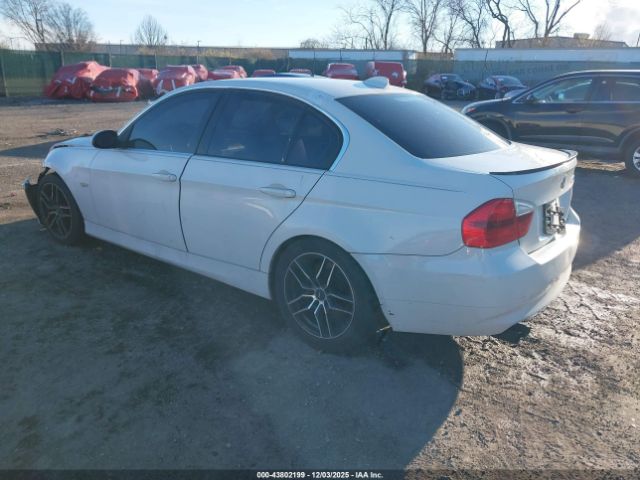 2006 BMW 330I WBAVB33566KR75024 Photo 2